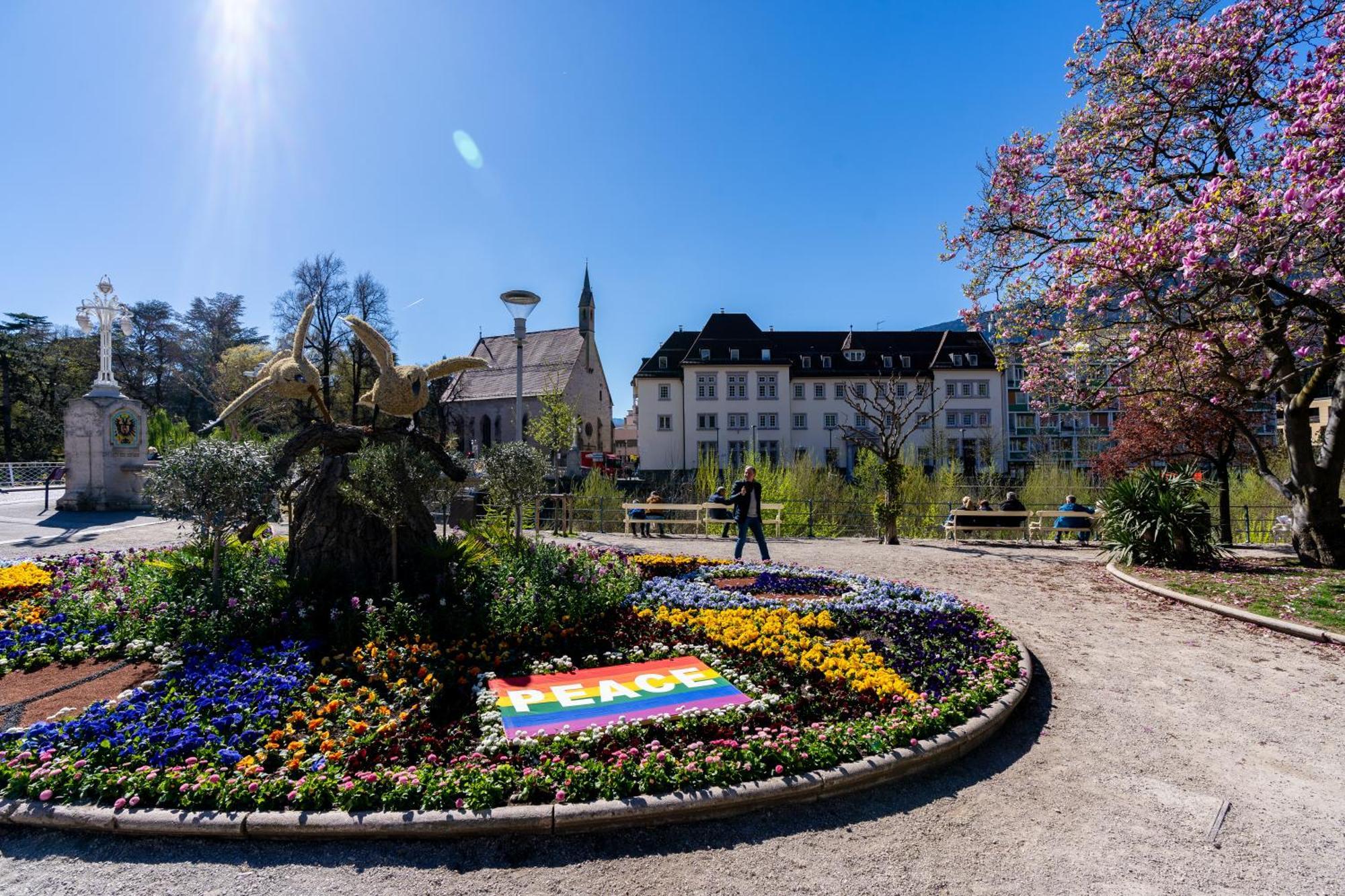 Ausblick Kleinjuwel Mit Panoramablick + Garage Apartment Merano Luaran gambar
